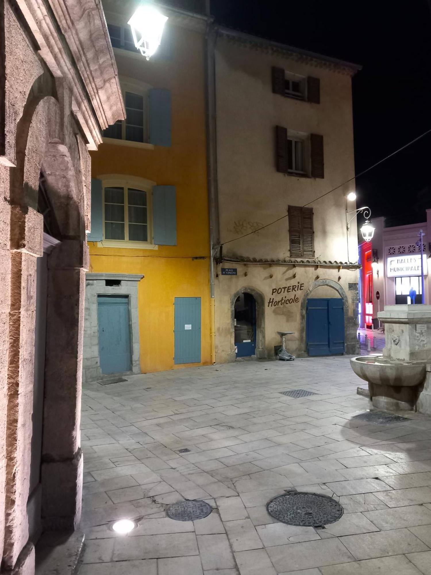 #1 Studio # Place Charmante Τουλόν Εξωτερικό φωτογραφία